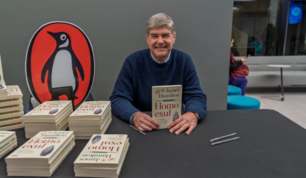 Dr. James Hamilton presenta su libro “Homo Exul” | Clínica MEDS