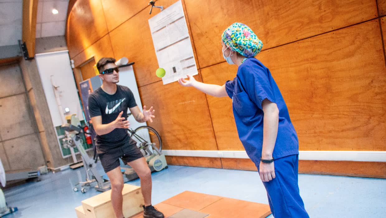 Gafas estroboscópicas para la prevención de lesiones traumatológicas | Clínica MEDS